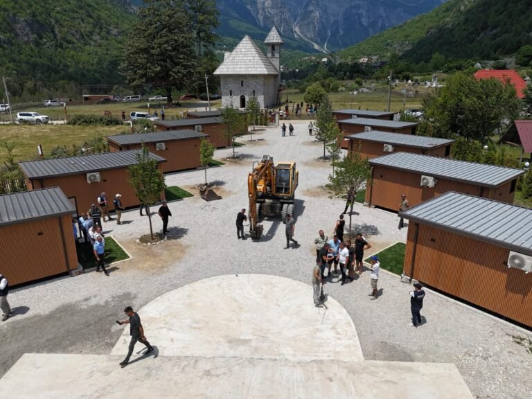 ‘’EAGLE VILLAS’’/ Ky është biznesi i Prek Kodrës që ‘’plagosi’’ Thethin dhe futi Ramën në sherri me prokurorinë! Nga kush mori garanci, nga policia apo IMT?