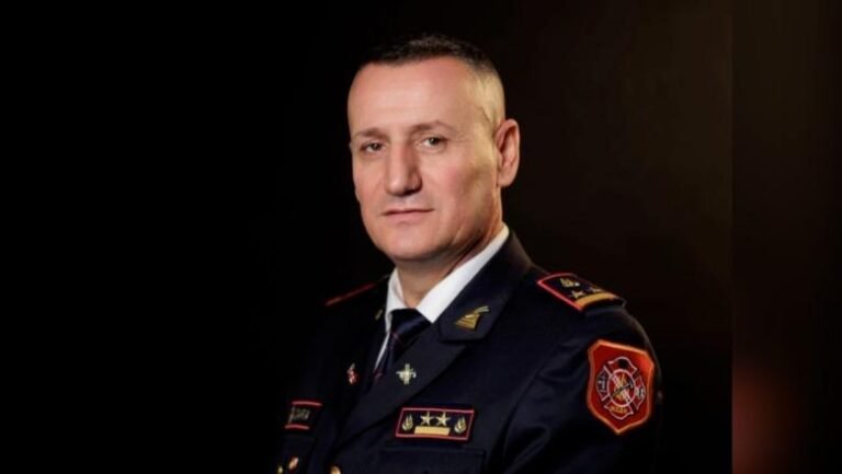 Vendi në luftë me flakët, Drejtori i Përgjithshëm i Shërbimit Zjarrfikës Arben Cara, jep dorëheqjen! Nuk dihet arsyeja