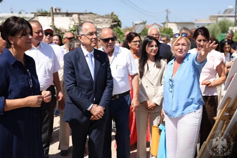 “Historia kërkon kurajë”, Presidenti Begaj thirrje nga Savra për të dokumentuar krimet dhe për të kërkuar falje