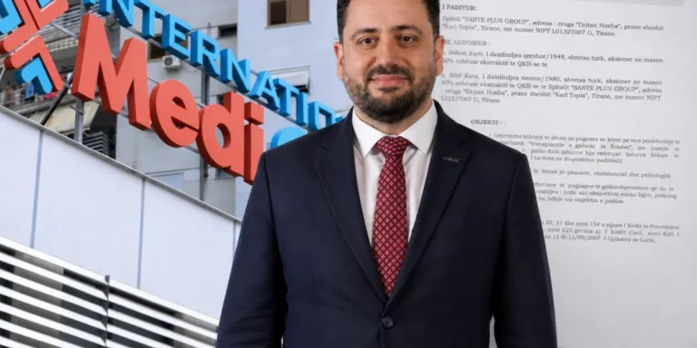 I paralizuan skalpin e kokës, pacienti kërkon dëmshpërblim nga Spitali Sante Plus I paralizuan skalpin e kokës, pacienti kërkon dëmshpërblim nga Spitali Sante Plus
