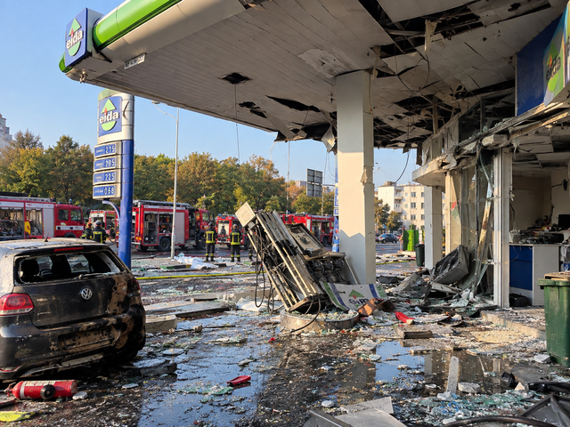 Do mbyll shteti gojën apo do mbyllet karburant EIDA i Frident Kuqit, pas skandalit të zjarrit?! Do mbyll shteti gojën apo do mbyllet karburant EIDA i Frident Kuqit, pas skandalit të zjarrit?!
