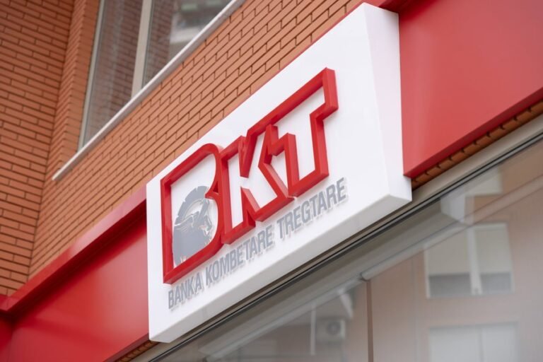 Si i futi në xhep BKT 100 milionë dollarë Si i futi në xhep BKT 100 milionë dollarë